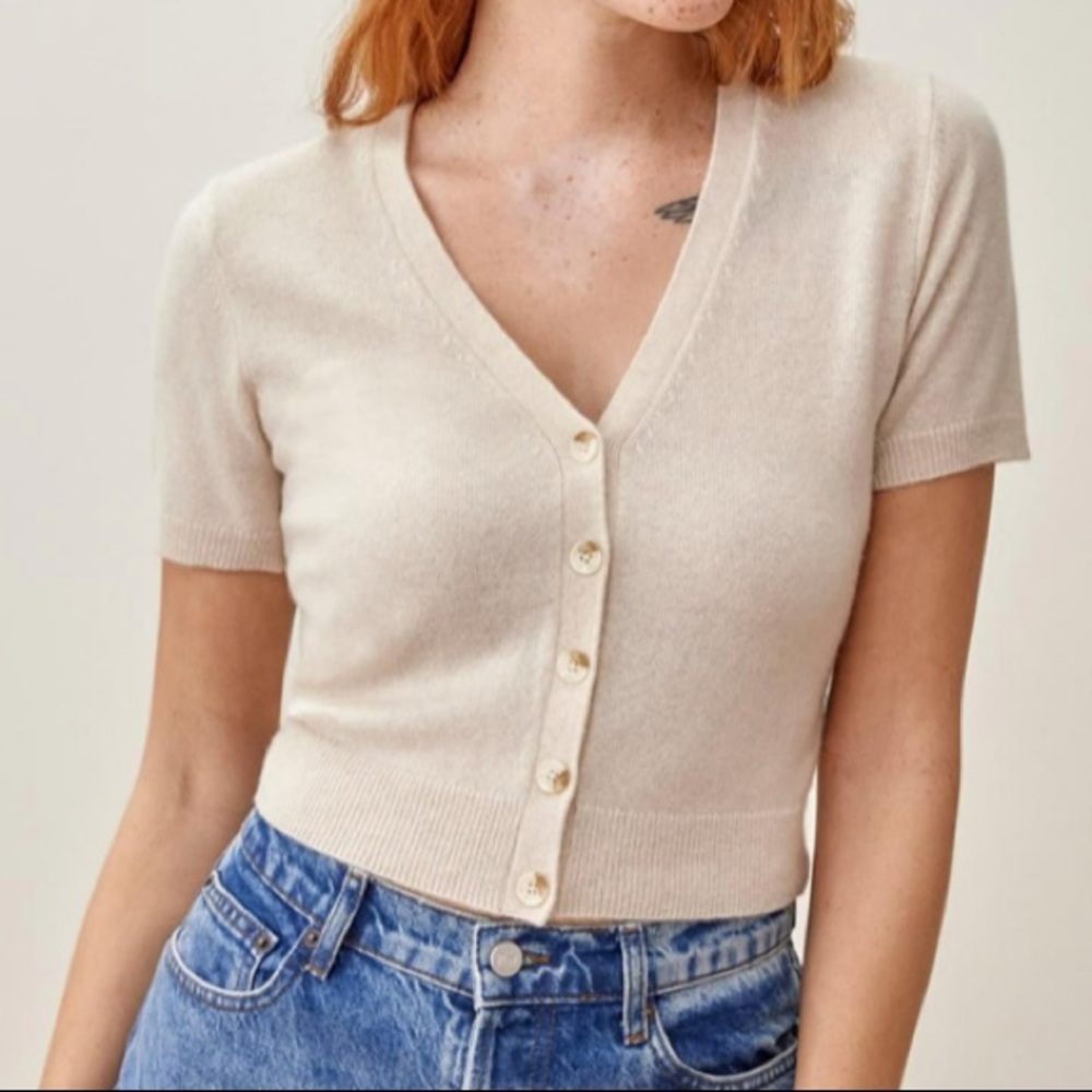 🌟reformation v neck cashmere cardigan short sleeve ivory